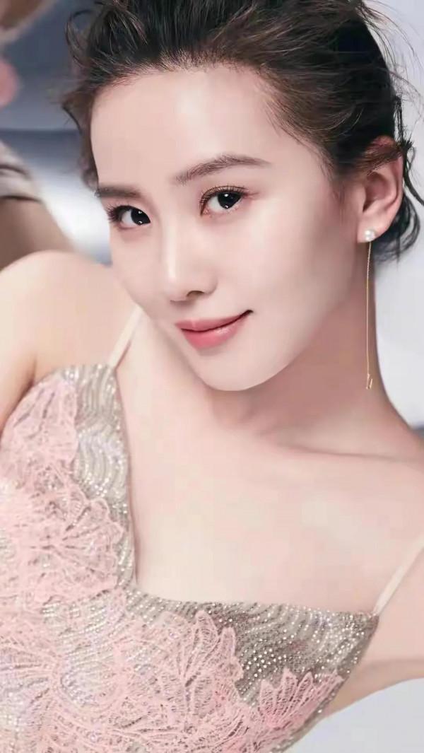 劉詩詩生圖顏值太抗打了，美哭了嗚嗚嗚