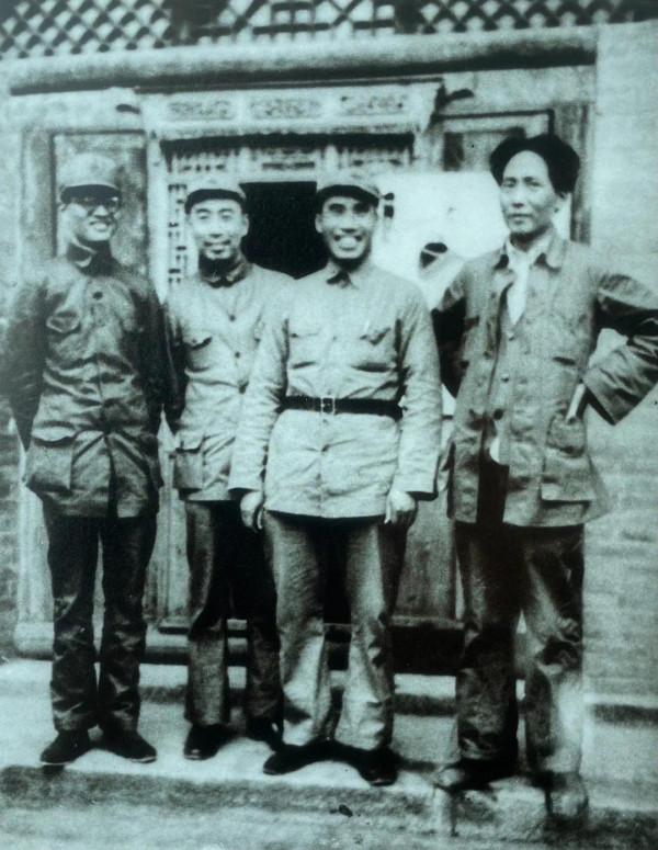 1949年葉劍英趕赴香山,邀請毛主席移駐中南海,毛主席為何拒絕? 1949年葉劍英趕赴香山,邀請毛主席移駐中南海,毛主席為何拒絕?