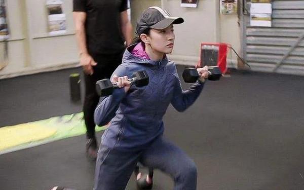 長胖顯壯怎麼辦?劉亦菲暴瘦10斤顯苗條,3個方法很有效 長胖顯壯怎麼辦?劉亦菲暴瘦10斤顯苗條,3個方法很有效