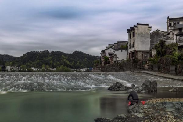 國慶出遊不扎堆！送您“徽州天路”自駕遊攻略，驚險刺激人少景美