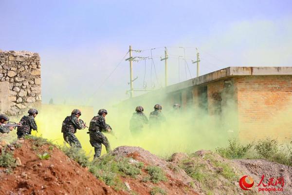 震撼來襲！武警特戰力量野外駐訓高畫質大圖