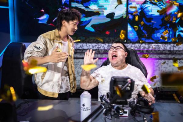 狼隊今嶼打野略顯隱形,妖刀搶龍立功,冠軍四人組有八強的水平 狼隊今嶼打野略顯隱形,妖刀搶龍立功,冠軍四人組有八強的水平