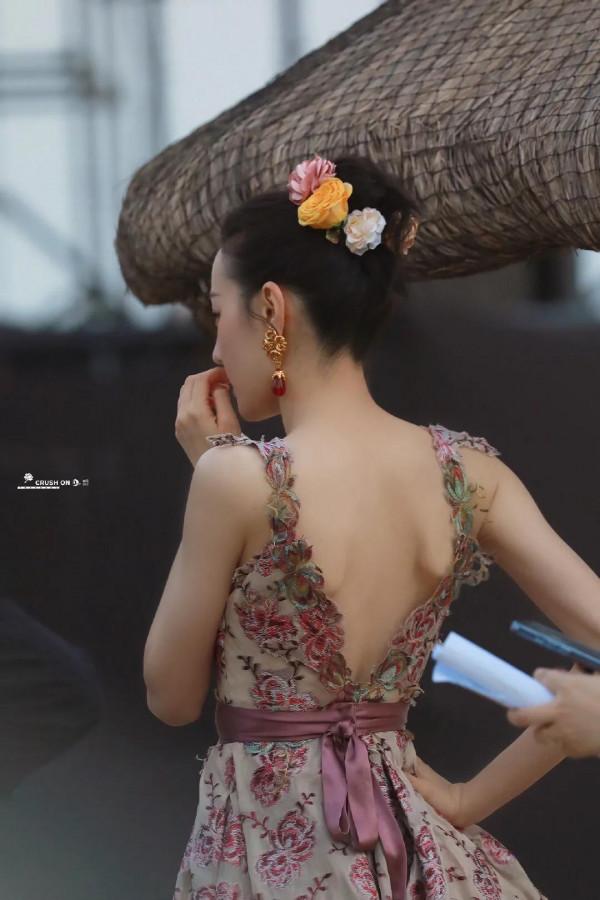 迪麗熱巴最新高畫質圖,又被驚豔到了 迪麗熱巴最新高畫質圖,又被驚豔到了