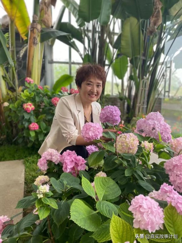 老年人去整形:除皺、提眉、雙眼皮、鐳射祛斑…寧冒風險也要變美 老年人去整形:除皺、提眉、雙眼皮、鐳射祛斑…寧冒風險也要變美