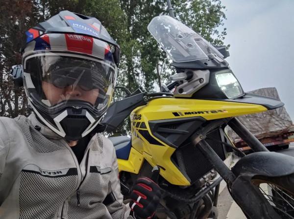 均衡之道,一脈相承,聊聊V-Strom 1050 XT與小老弟V-Strom 250 均衡之道,一脈相承,聊聊V-Strom 1050 XT與小老弟V-Strom 250