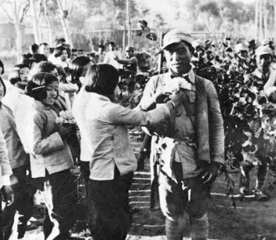 陝西老農建房挖出白骨，牽扯出40年前血案，死者是毛主席親侄子