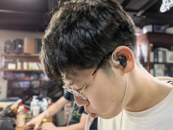 品鑑會 | qdc耳機、茶點已備上，你只管來就好