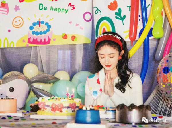 港女真霸氣!鄧萃雯氣場全開,彷彿自帶囂張BGM 港女真霸氣!鄧萃雯氣場全開,彷彿自帶囂張BGM