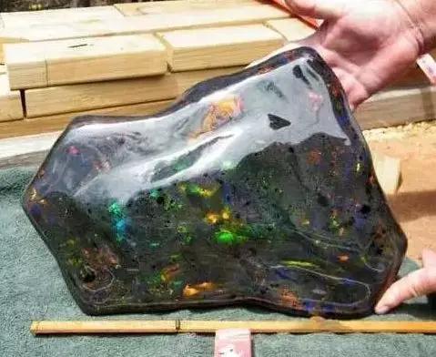 產自中國地下的那些寶石