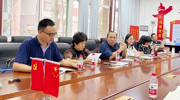 高新區教研員到高新區第一實驗學校中學部進行教學質量督導