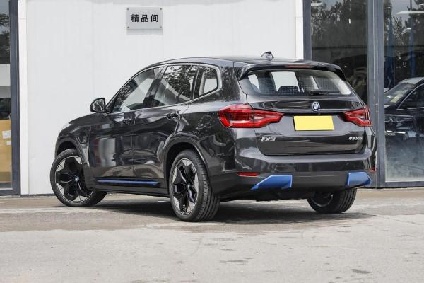 半年賣出7881輛,看似“銷量慘淡”的寶馬iX3,其實算是優勝者了 半年賣出7881輛,看似“銷量慘淡”的寶馬iX3,其實算是優勝者了