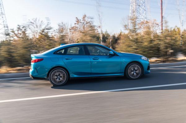 前驅寶馬到底有沒有靈魂？試駕“不正宗”的原裝進口寶馬2系