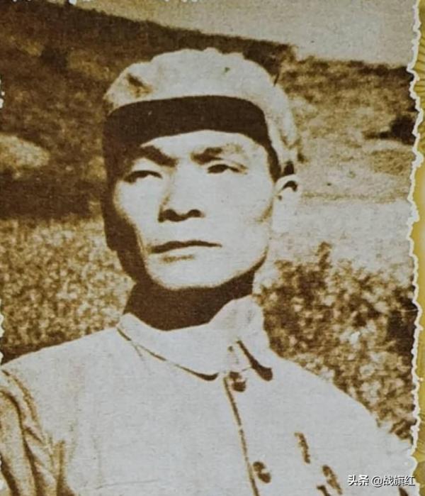 一級戰鬥英雄有多強？譚秉雲一人擋住美軍一個師，5位元帥敬酒