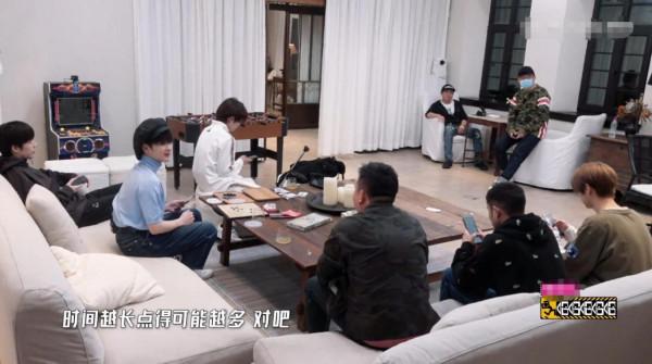 《哈哈哈哈哈》陳赫籃球賽意外受傷,八人吃火鍋點了三萬七 《哈哈哈哈哈》陳赫籃球賽意外受傷,八人吃火鍋點了三萬七