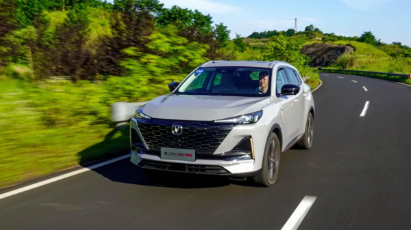 這臺10萬級精品SUV號稱“合資終結者”,如今更具旗艦氣場 這臺10萬級精品SUV號稱“合資終結者”,如今更具旗艦氣場