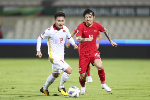 國足苦戰越南!武磊梅開二度加絕殺!體力不支遭圍攻 李鐵1點難解 國足苦戰越南!武磊梅開二度加絕殺!體力不支遭圍攻 李鐵1點難解