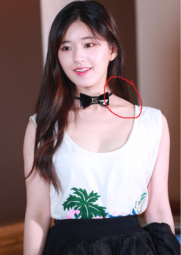 紅毯比美直角肩穩贏、古裝造型斜肩顯氣質，女星肩部較量也有玄機