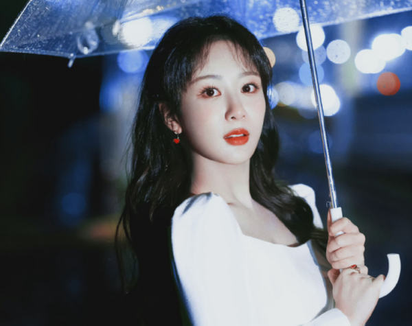 中國明星入泰國最受歡迎榜，趙麗穎高於楊冪，鞠婧禕僅次迪麗熱巴