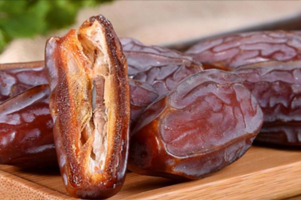 建議中老年人：冬季多吃4種健康食物，好吃不貴，對身體好