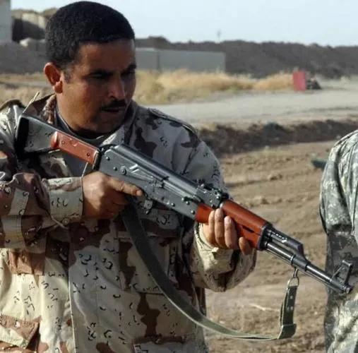 又見56-2式衝鋒槍，中國最美的AK，第三世界特種部隊的真愛