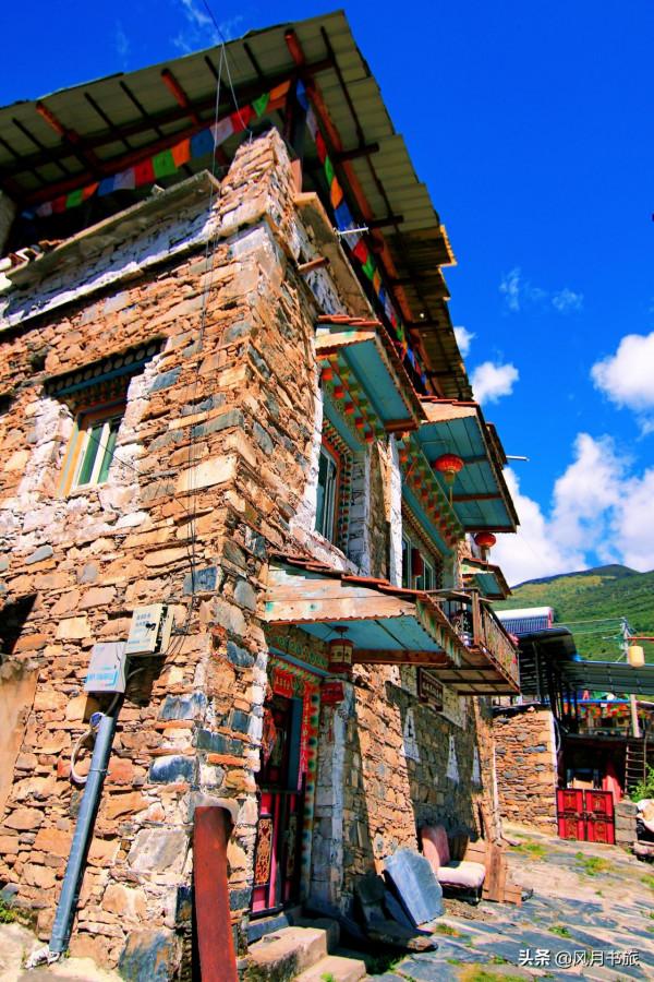 因《塵埃落定》走紅，獲評全國示範村，川西這處300年藏寨該火了