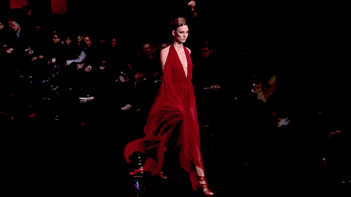 第一次聽說走路也能吸粉? 第一次聽說走路也能吸粉?