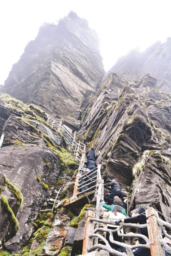 這是天空之城梵淨山 這是天空之城梵淨山