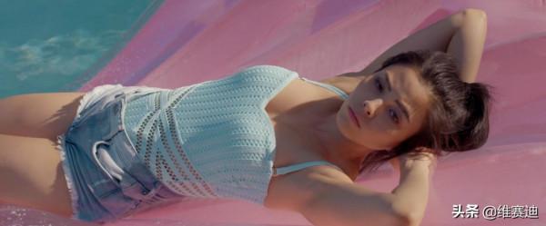 豆瓣3.9，把國內大城市黑成城鄉結合部，導演怕不是還活在清朝吧