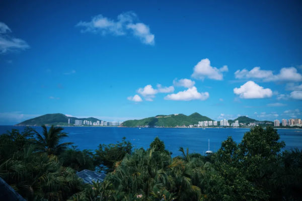 依山傍海獨享一灣,這家扇子酒店讓我錯覺是又回到了東南亞 依山傍海獨享一灣,這家扇子酒店讓我錯覺是又回到了東南亞