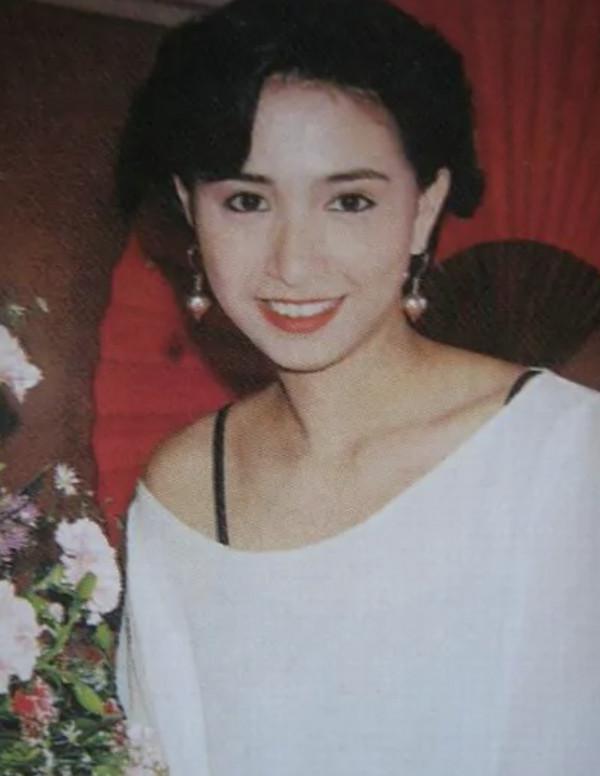 60歲張學友參加聚會，變化太大認不出，曾志偉和港姐吳婉芳顯年輕