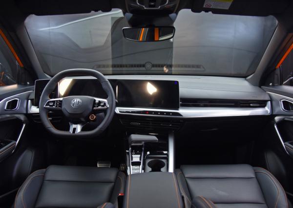 30英寸大屏，MG ONE真能切中年輕人的需求？