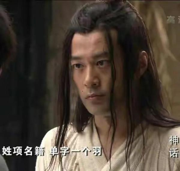 第一眼很普通，越看越帥氣的6個男明星，朱亞文、黃軒靠氣質取勝