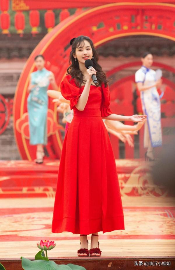 陳都靈，女神級的清純美少女，顏值清麗脫俗，柔美氣息爆棚