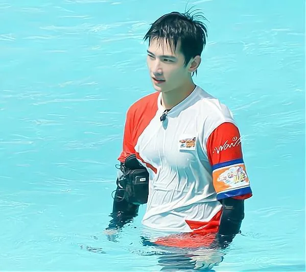 沒想到，楊洋已經變成沈騰2.0了…粉絲：哈哈哈給帥哥留點面子吧