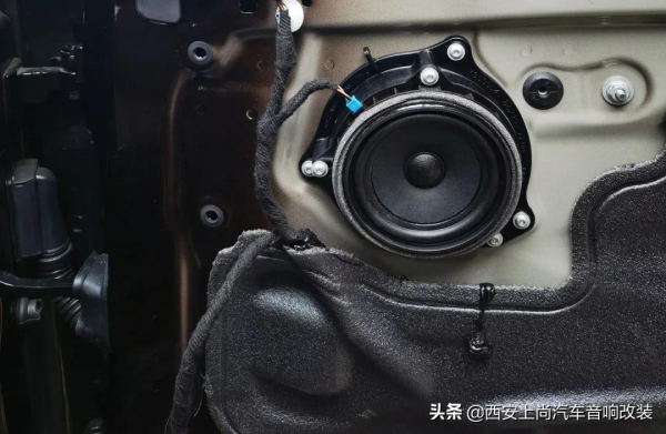 停不下來的靚聲之旅，寶馬X1升級德國彩虹寶馬專用音響