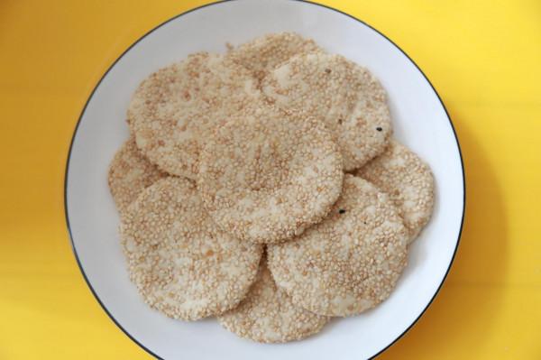 蘋果別總直接吃，加入糯米做蘋果糯米餅，香甜軟糯真不錯