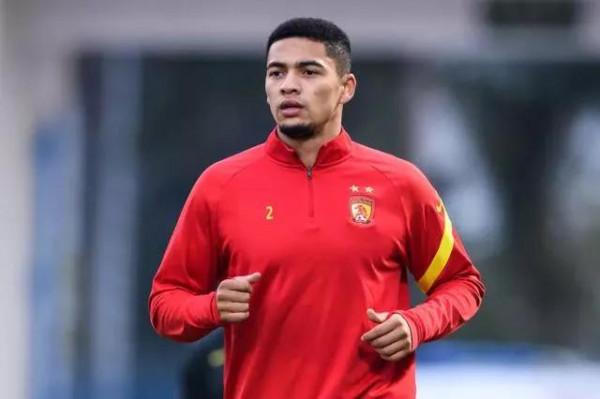 點贊蔣光太高調做事！作為國足主力後衛賽前受訪，志在零封日本隊