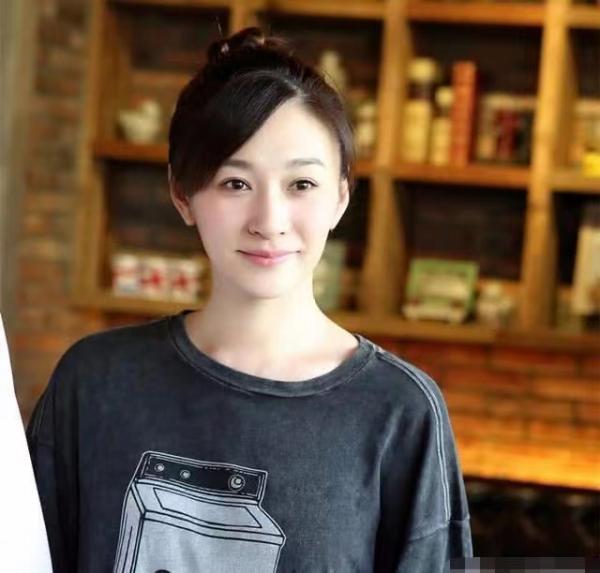 李小冉和梅婷、殷桃的“恩怨糾纏”:兩個男人,攪亂三池春水 李小冉和梅婷、殷桃的“恩怨糾纏”:兩個男人,攪亂三池春水