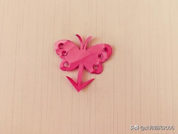 幼兒手工，用一張正方形紙剪四個蝴蝶，好學又好看