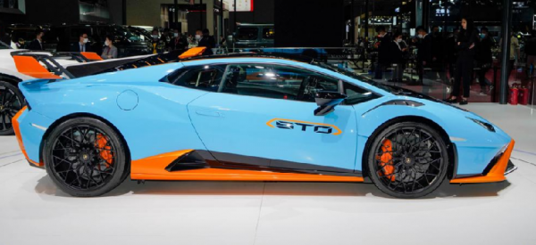 接近賽車的超跑,蘭博基尼Huracán STO氣場十足,擁有鯊魚式前臉 接近賽車的超跑,蘭博基尼Huracán STO氣場十足,擁有鯊魚式前臉