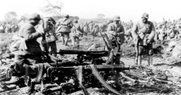 1958年，湖南一撿糞老漢，因一封信暴露身份，領導：他是開國將軍