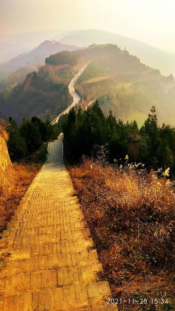 尋訪穆柯寨古遺址 尋訪穆柯寨古遺址