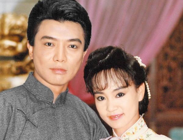 劉雪華前男友復出拍戲!梳大背頭氣場足,66歲經營狗場收入上千萬 劉雪華前男友復出拍戲!梳大背頭氣場足,66歲經營狗場收入上千萬