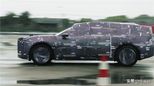 集度汽車品牌LOGO釋出，首款車型或為跨界SUV，可以L4自動駕駛