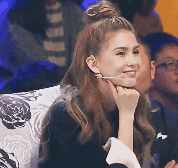 ";天王嬌妻";昆凌:職高畢業嫁給周杰倫,4年賠掉8個億依然安然無恙 ";天王嬌妻";昆凌:職高畢業嫁給周杰倫,4年賠掉8個億依然安然無恙