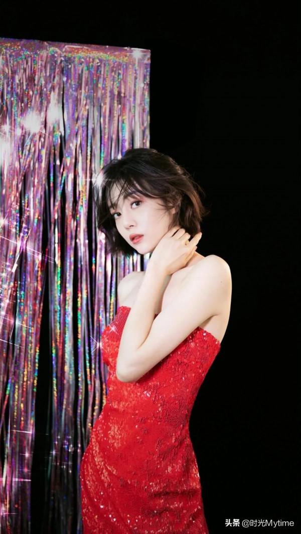 明星桌布：顏值秀場李溪芮