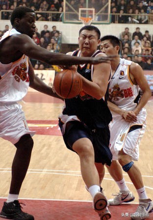 人物｜王晗：綽號“胖胖虎”，因暈厥26歲退役，現任吉林隊主教練