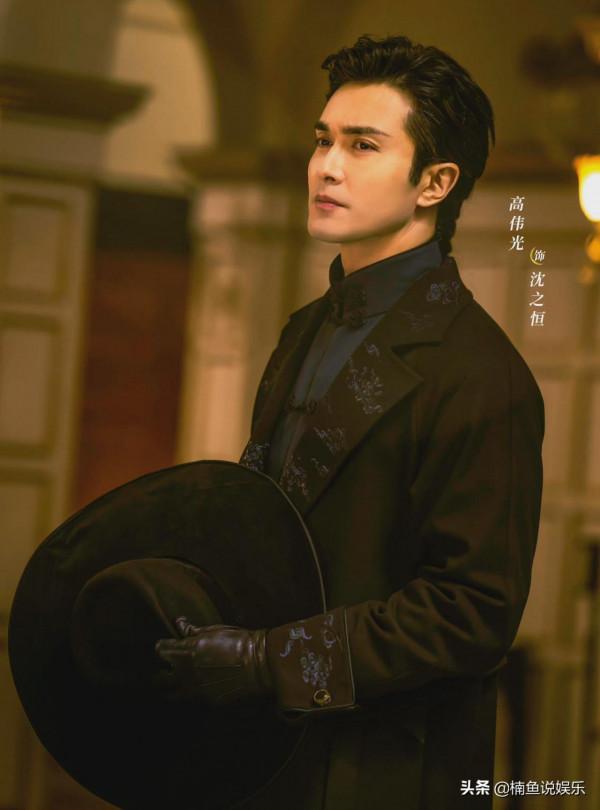 歐陽娜娜正月初六曬美照，短髮配衛衣潮範十足，21歲少女好可愛