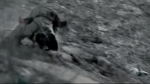 把《英雄兒女》跟《長津湖》放在一起看，兩部電影的差別就出來了