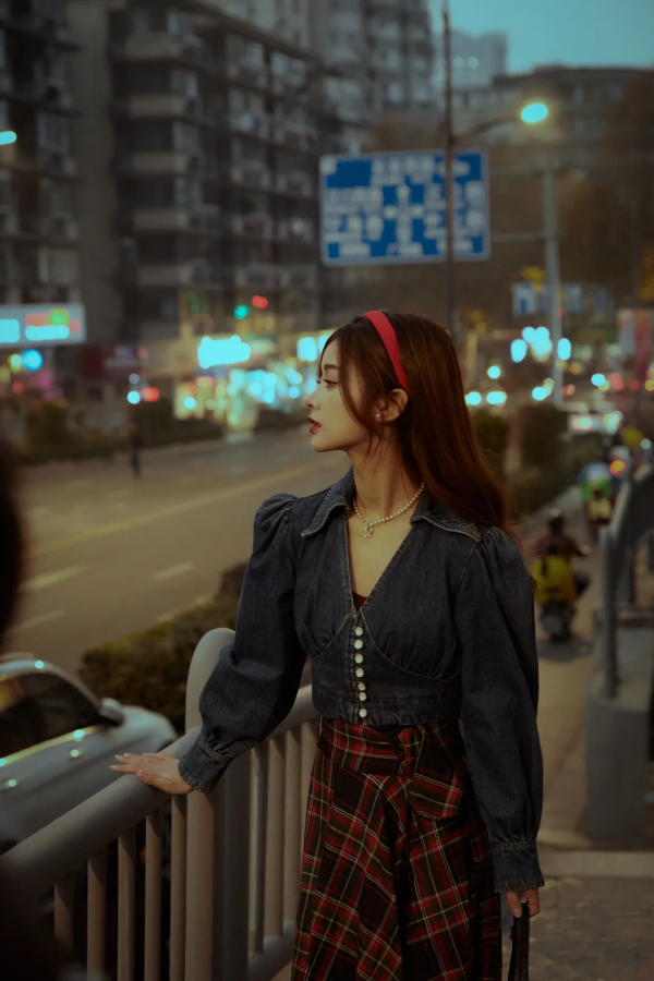 馬丁靴+連衣裙=秋冬王炸組合，顯高顯瘦，時髦慘了